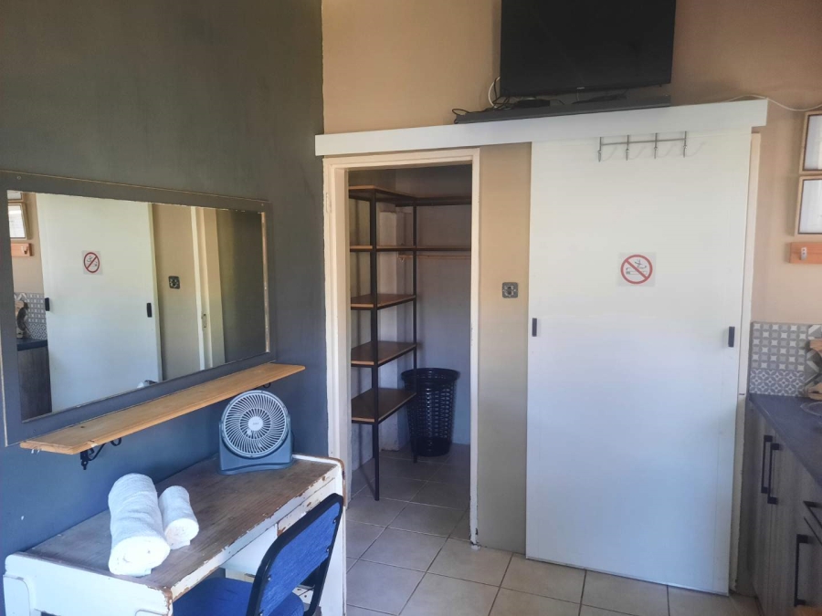 8 Bedroom Property for Sale in Summerstrand Eastern Cape